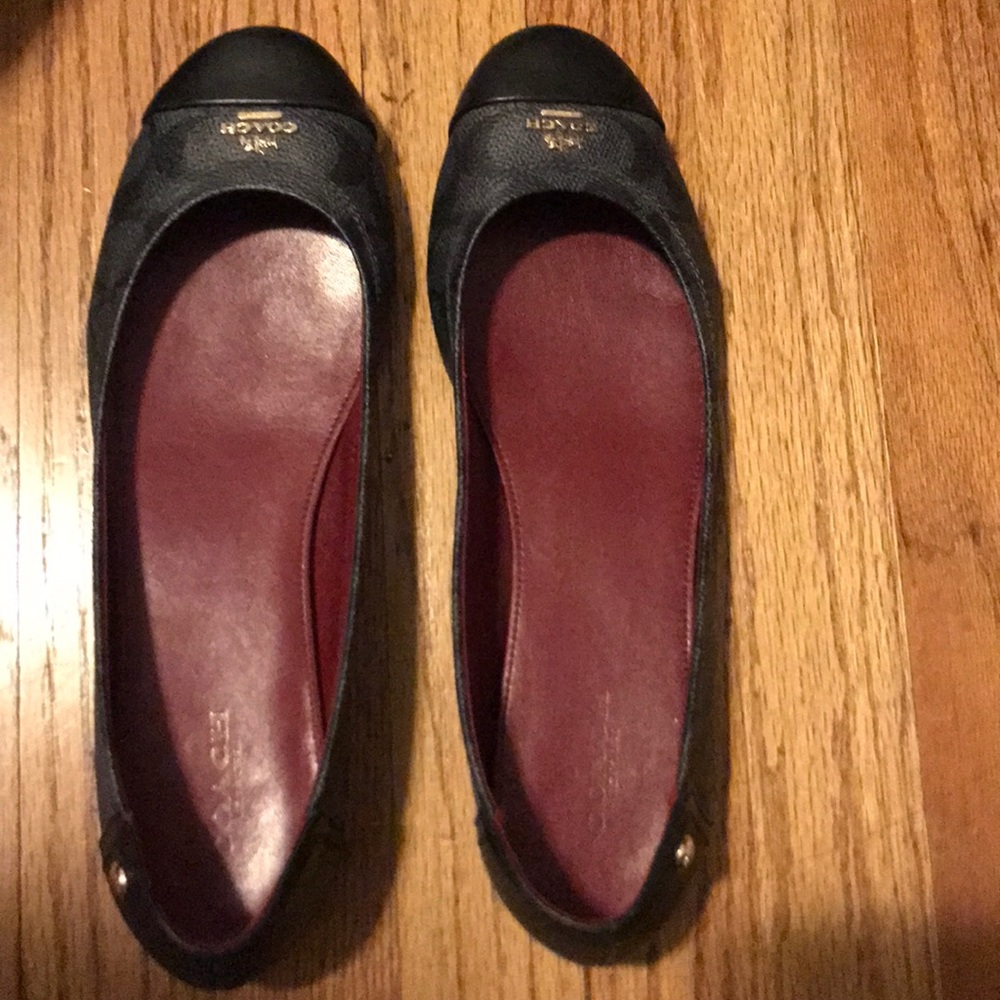 Chelsea Coach Flats